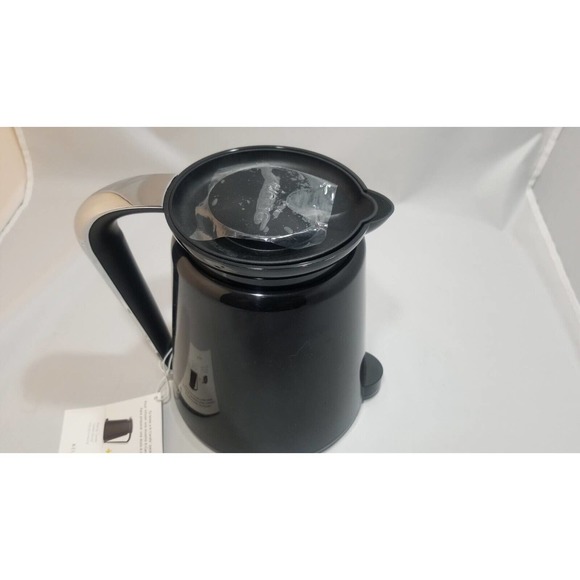 Keurig 2.0 Replacement Thermal Carafe - 32oz Black with Chrome Silver Handle - Picture 3 of 9